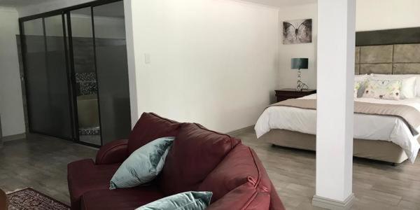 Calla Lily Guesthouse Mbombela Екстер'єр фото