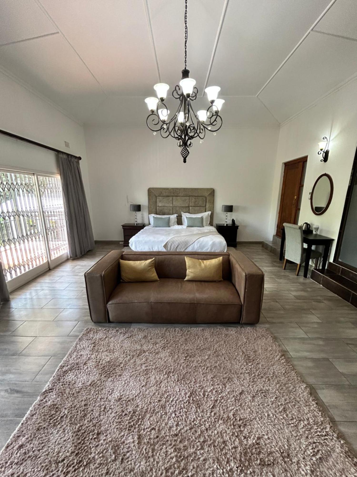 Calla Lily Guesthouse Mbombela Екстер'єр фото