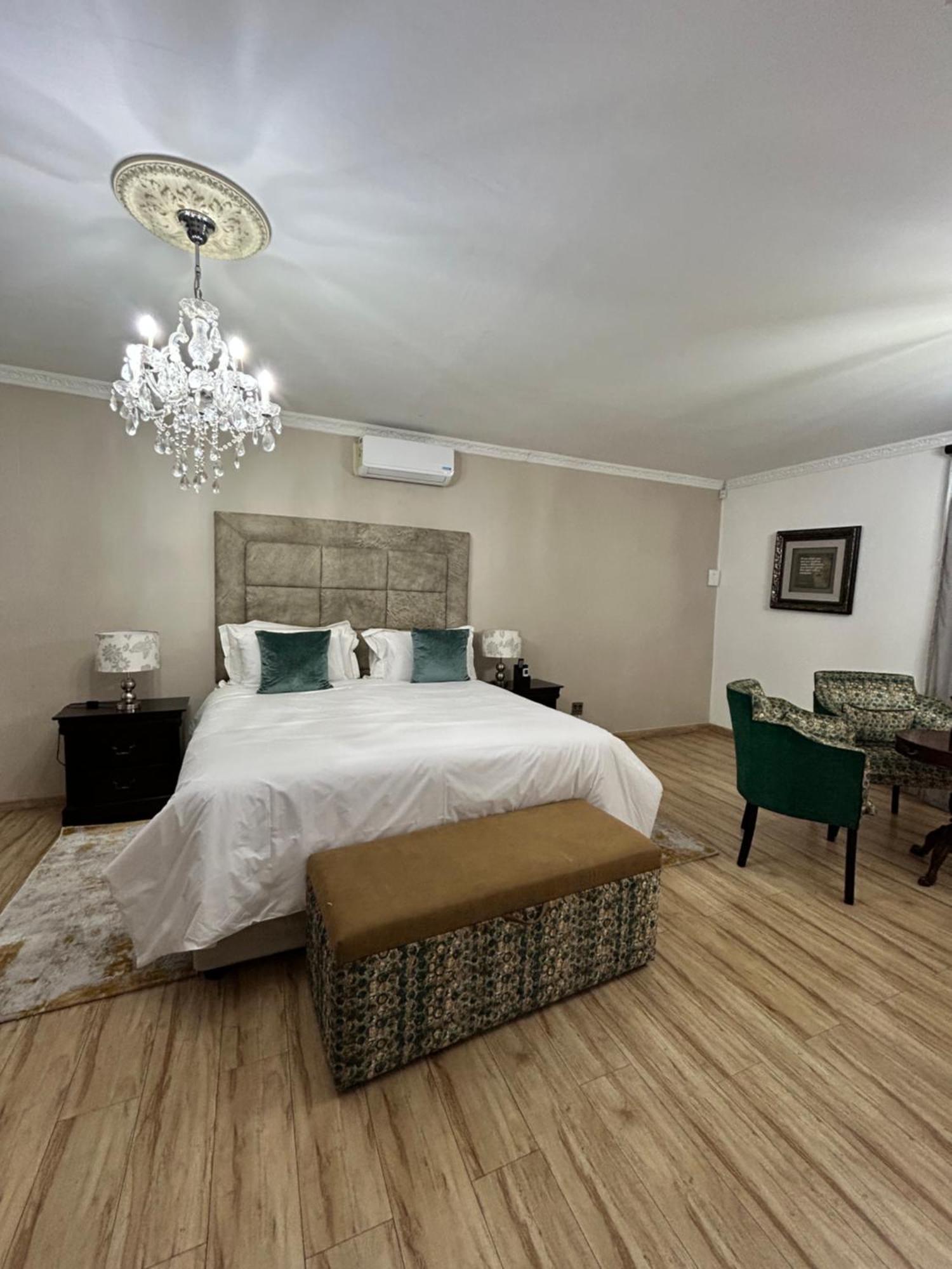 Calla Lily Guesthouse Mbombela Екстер'єр фото