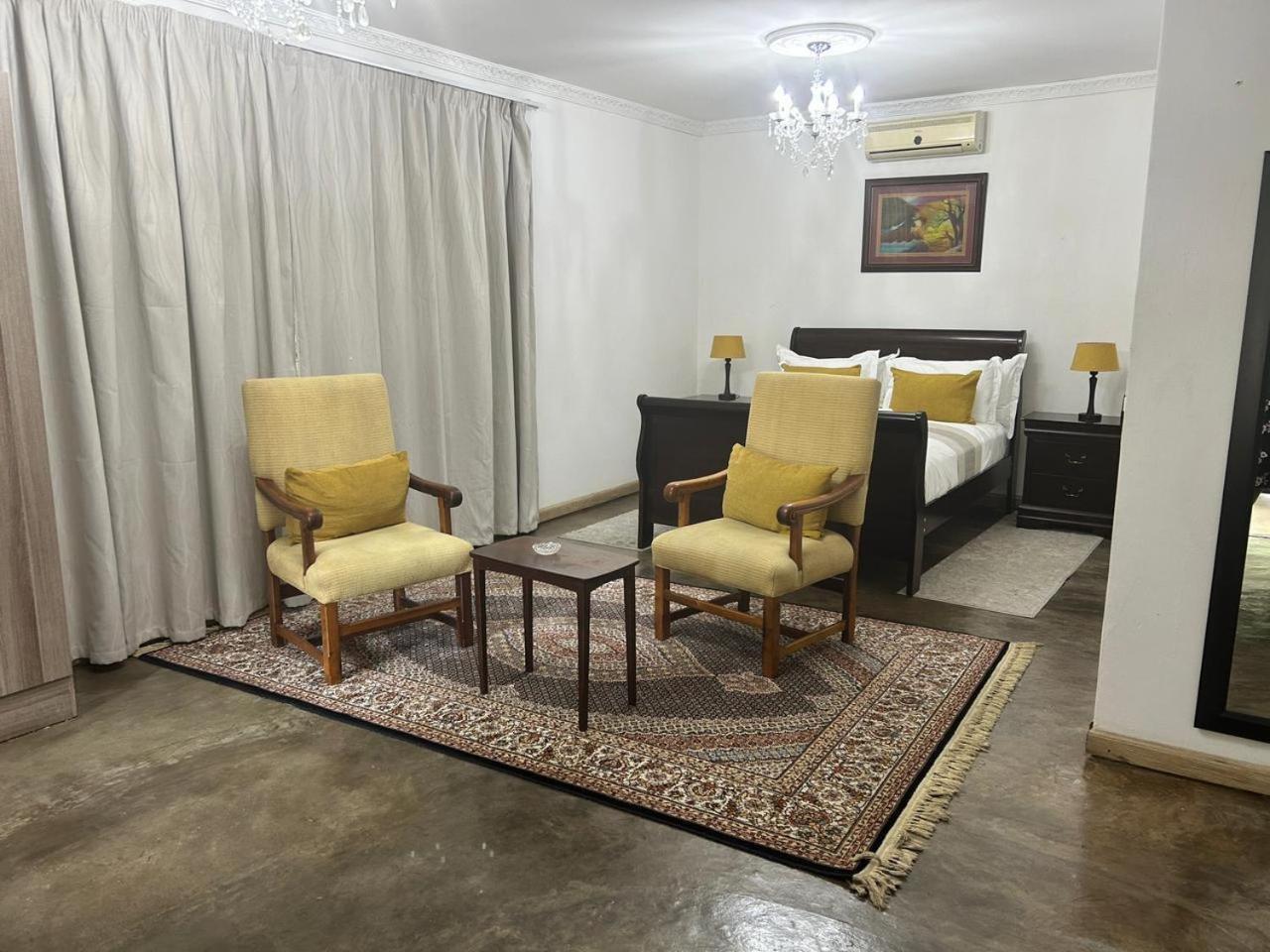 Calla Lily Guesthouse Mbombela Екстер'єр фото