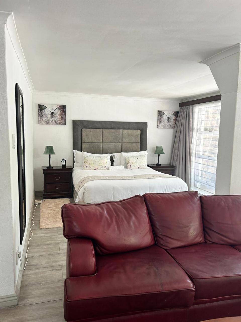 Calla Lily Guesthouse Mbombela Екстер'єр фото