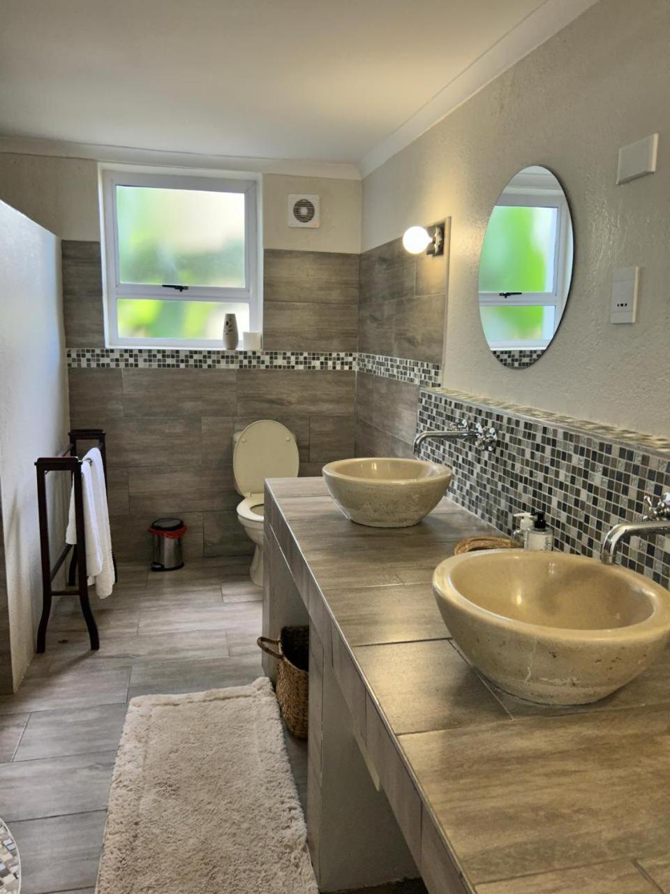 Calla Lily Guesthouse Mbombela Екстер'єр фото