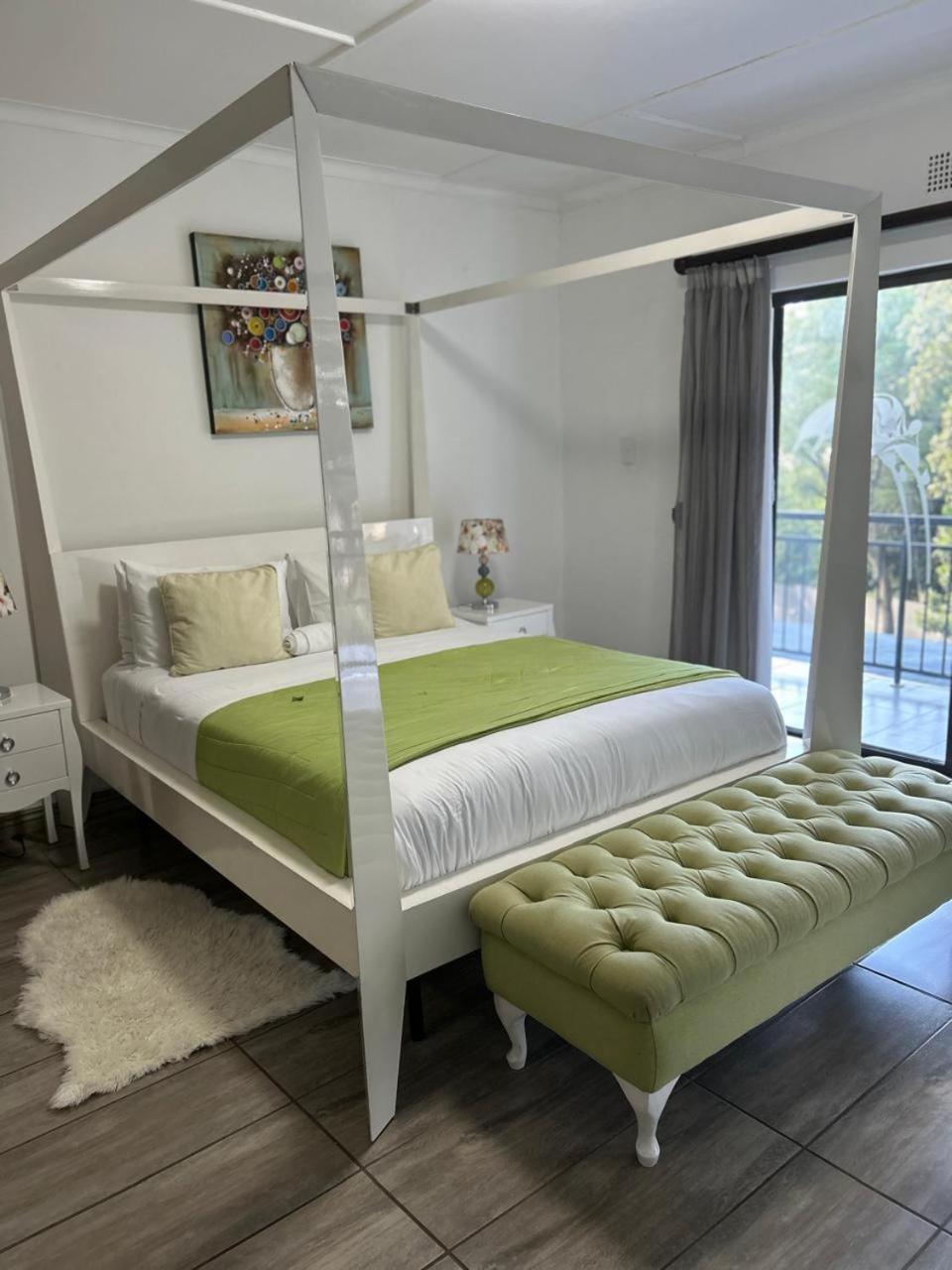 Calla Lily Guesthouse Mbombela Екстер'єр фото