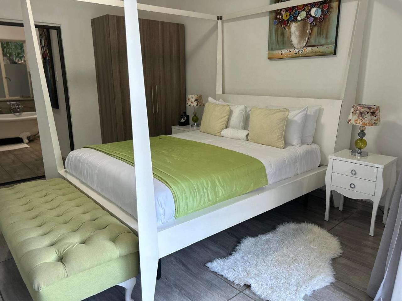 Calla Lily Guesthouse Mbombela Екстер'єр фото