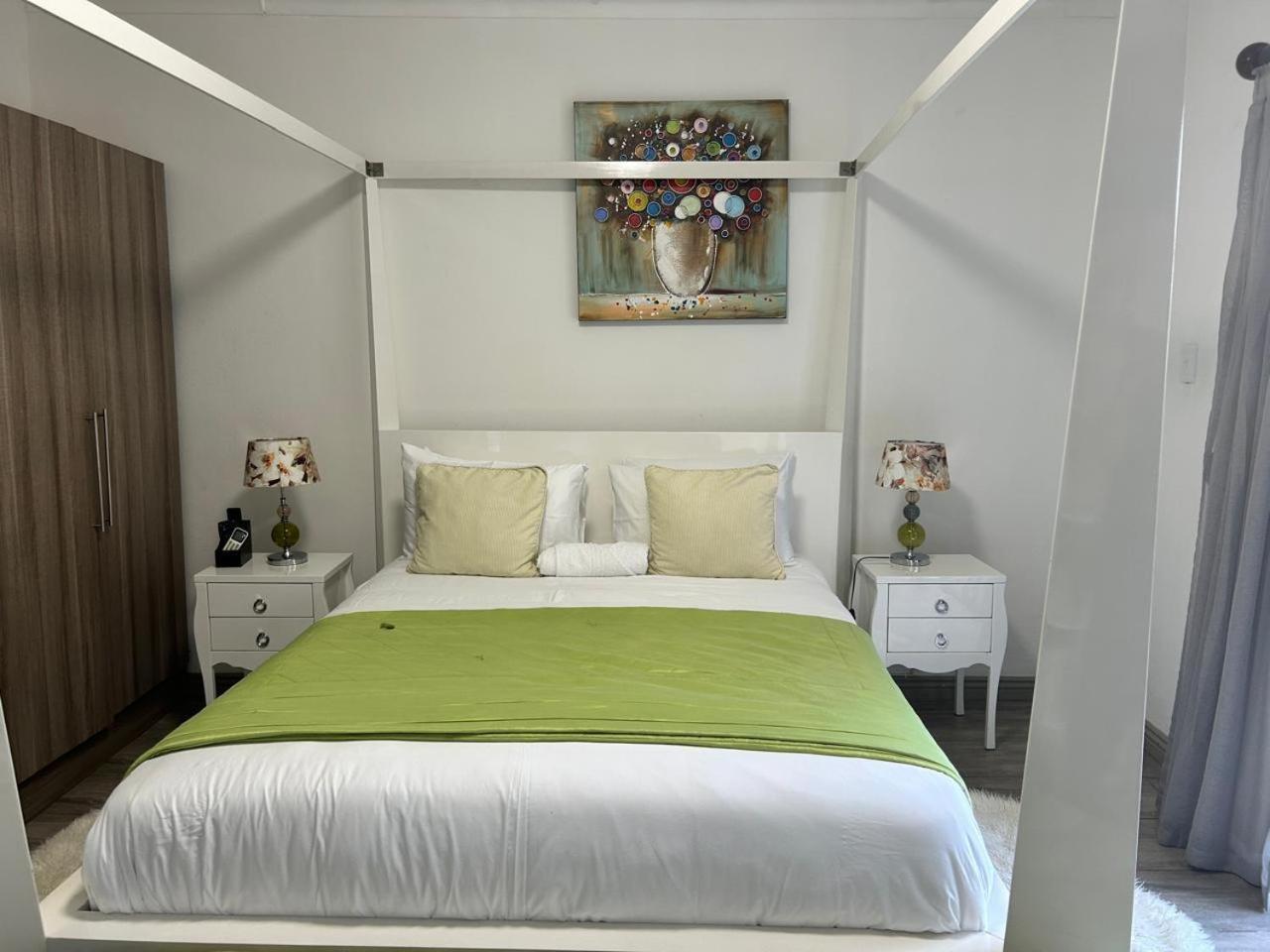 Calla Lily Guesthouse Mbombela Екстер'єр фото
