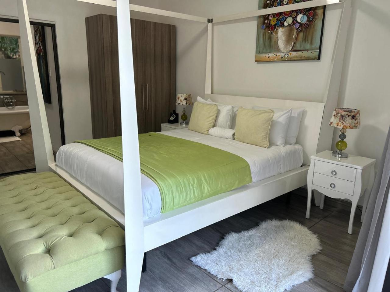 Calla Lily Guesthouse Mbombela Екстер'єр фото